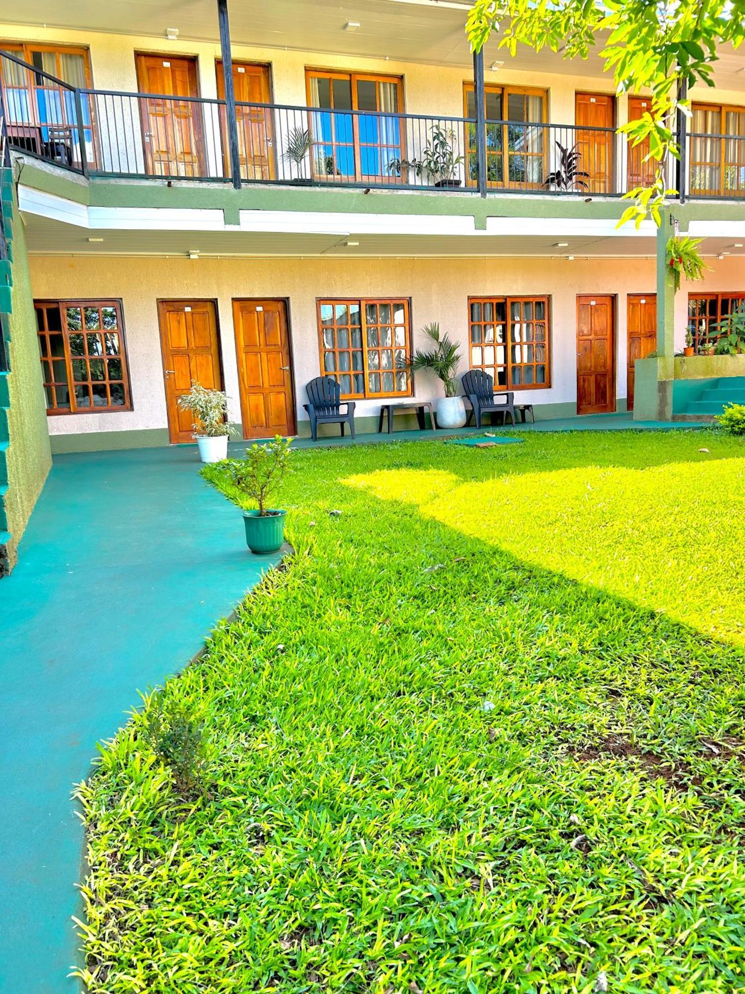 Tupa apart iguazu Puerto Iguazú Eksteriør billede